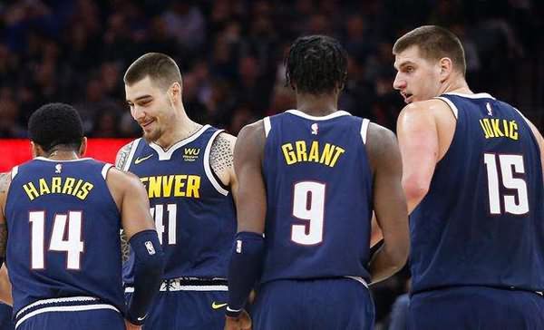 起势了！杰曼突破拉杆上篮2+1 北京一波8-0反超（杰曼强突拉杆打成2+1，北京轰出8-0攻势完成反超）