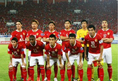 足协杯决赛门票共3.2万张，分区可能会根据售票情况调整（足协杯决赛投放3.2万张门票，分区或随售票情况调整）