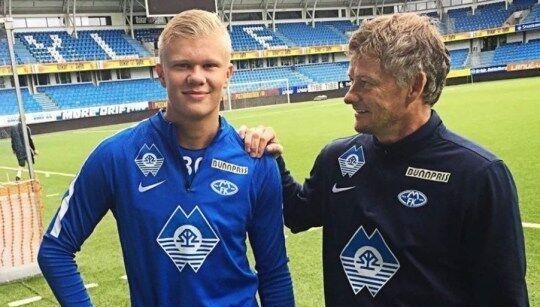 刘炜：接下来重点再补充一名防守尖兵，让球队轮转更顺畅（刘炜：下一阶段将引进一名防守悍将，优化球队轮换）