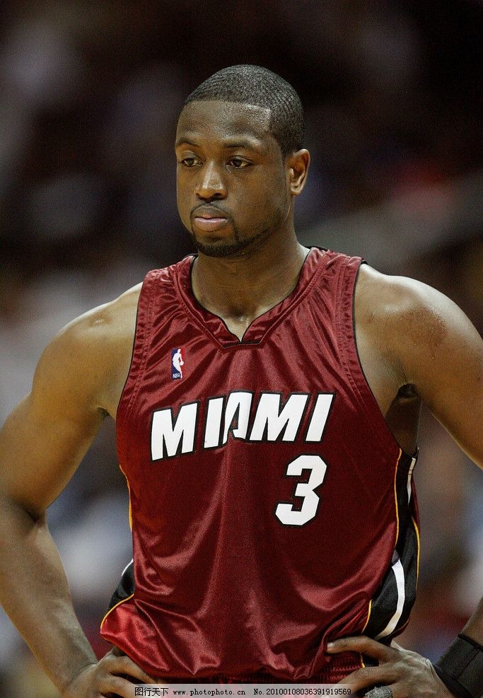 不一样篮球 ｜ 这就是Luka 5？平平无奇的外观却有Zoom Strobel？（不一样篮球 ｜ 看似普通的Luka 5竟搭载Zoom Strobel？）